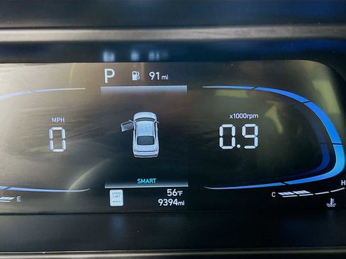 Used 2025 Hyundai Elantra Sport image 14