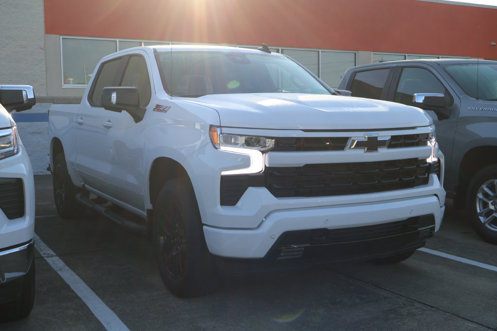 New 2026 Chevrolet Silverado 1500 RST w/ RST All Star Premium Package AWD/4WD image 8