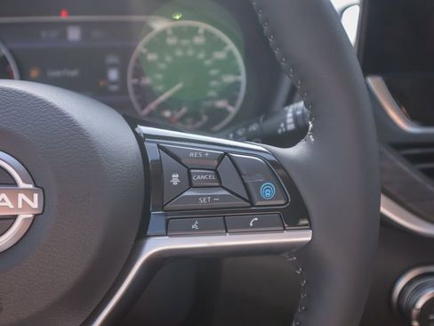 New 2025 Nissan Altima 2.5 SL image 11