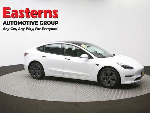 Used 2023 Tesla Model 3 Standard Range RWD image 45