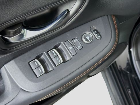 Used 2023 Honda HR-V Sport image 15