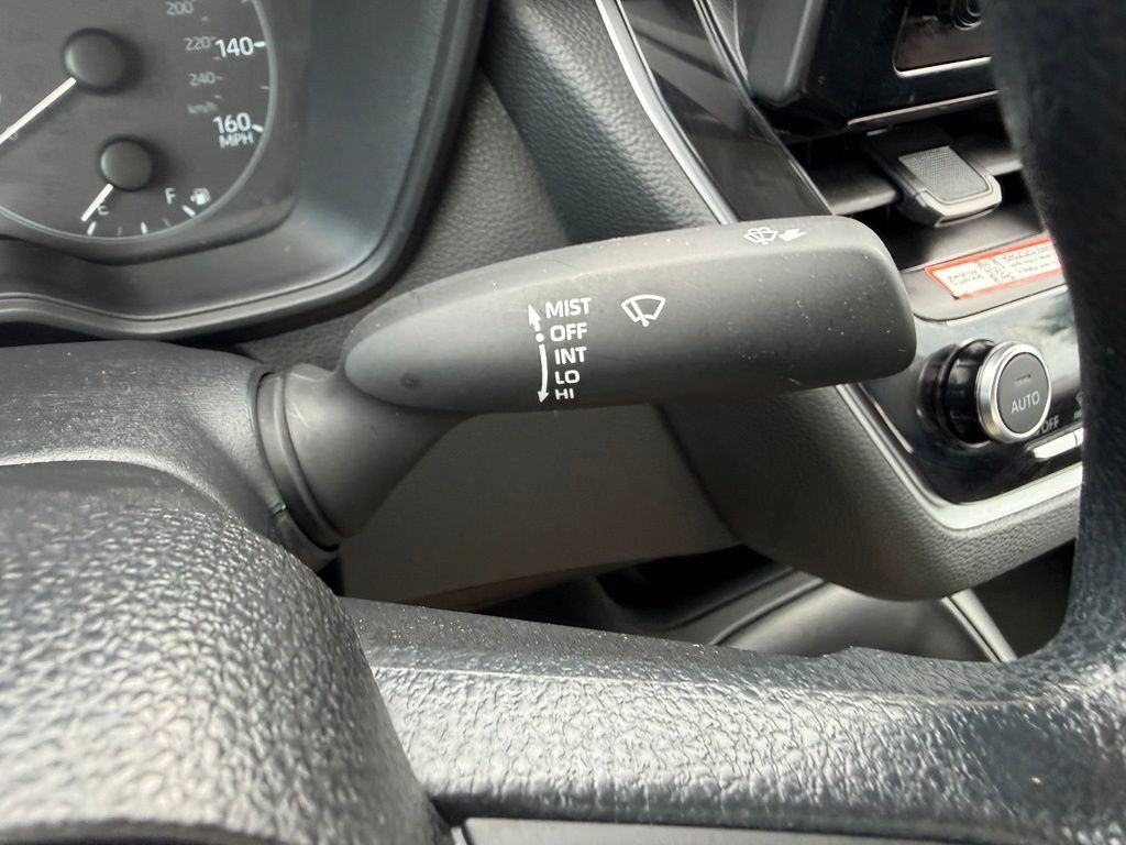 Used 2025 Toyota Corolla LE FWD image 21