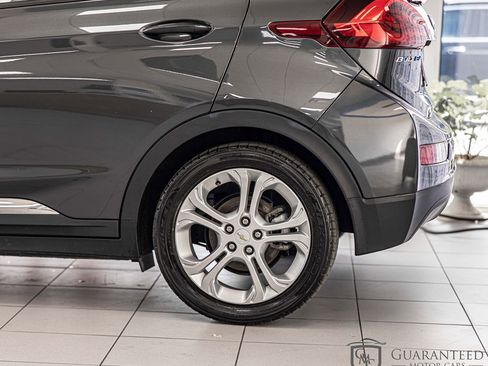 Used 2020 Chevrolet Bolt LT FWD image 8