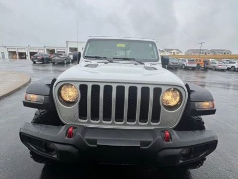 Used 2023 Jeep Gladiator Rubicon w/ Cold Weather Group image 3