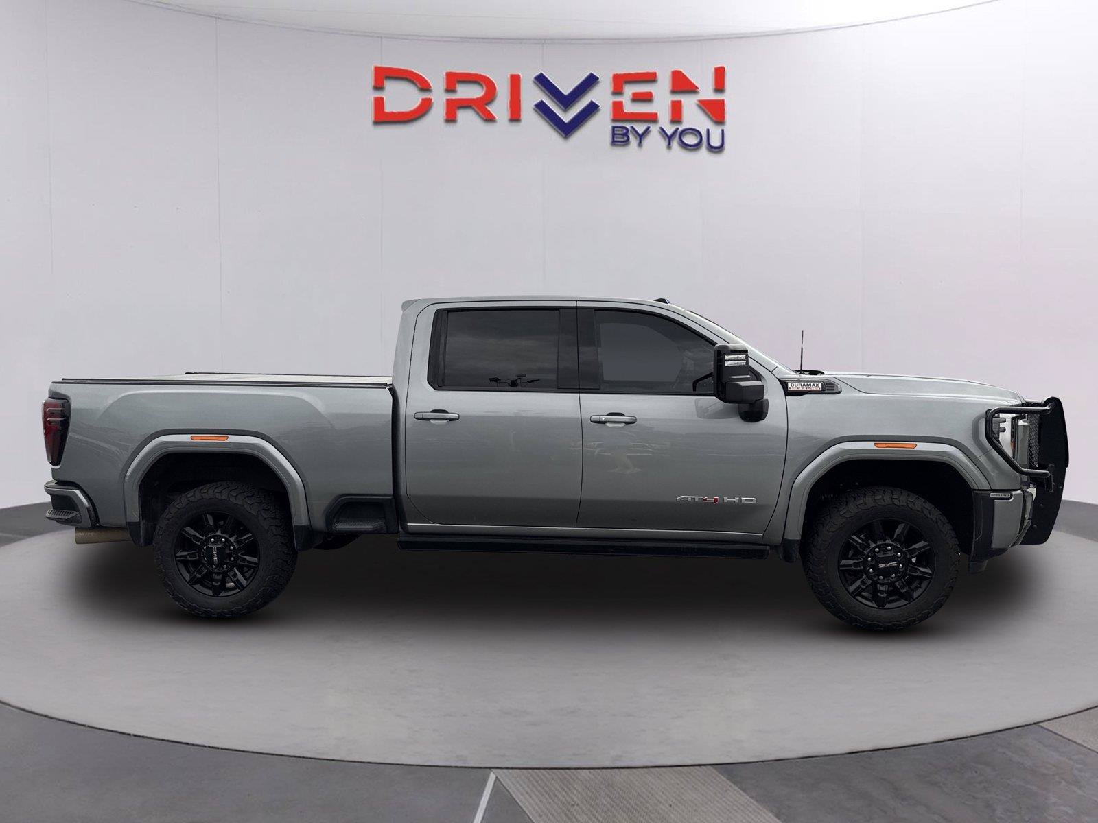 Used 2025 GMC Sierra 2500 AT4 w/ AT4 Premium Plus Package AWD/4WD image 3