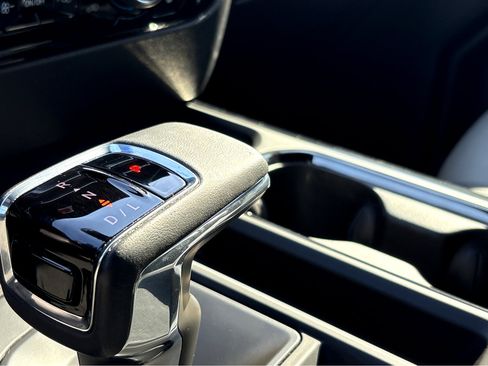 Used 2024 Chevrolet Silverado 1500 ZR2 w/ Technology Package image 15