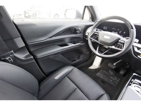 New 2026 Cadillac Lyriq Sport image 8