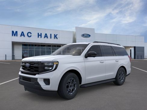 New 2026 Ford Expedition Active image 1