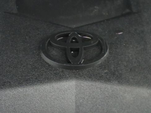 Used 2014 Toyota FJ Cruiser 4WD w/ Upgrade Package image 52