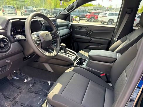 Used 2026 Chevrolet Colorado Trail Boss AWD/4WD image 15