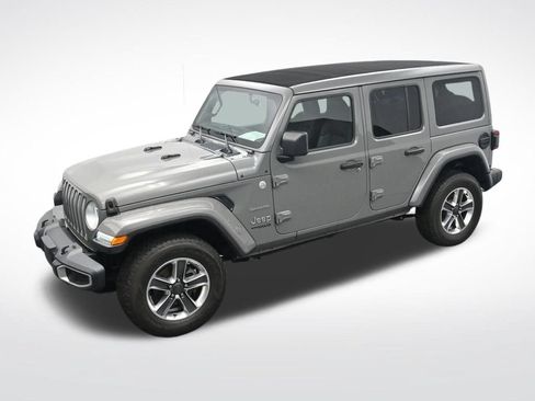 Used 2022 Jeep Wrangler Unlimited Sahara w/ LED Lighting Group AWD/4WD image 21