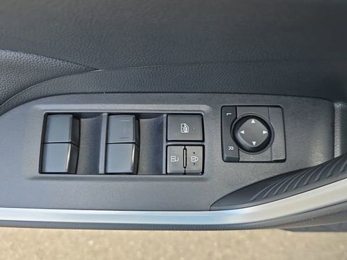 Used 2025 Toyota RAV4 LE image 27