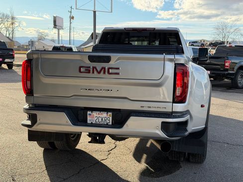 Used 2021 GMC Sierra 3500 Denali w/ Denali Ultimate Package image 5