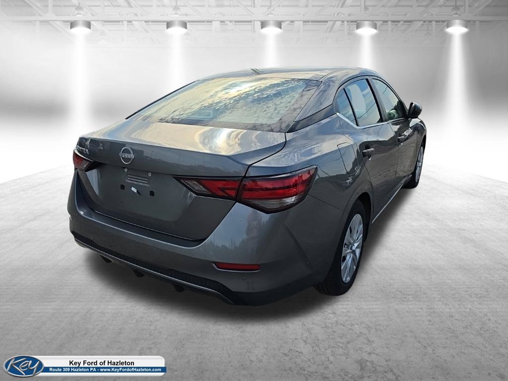 Used 2025 Nissan Sentra S FWD image 10