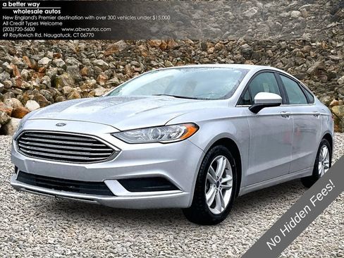 Used 2018 Ford Fusion SE w/ Fusion SE Technology Package FWD image 1