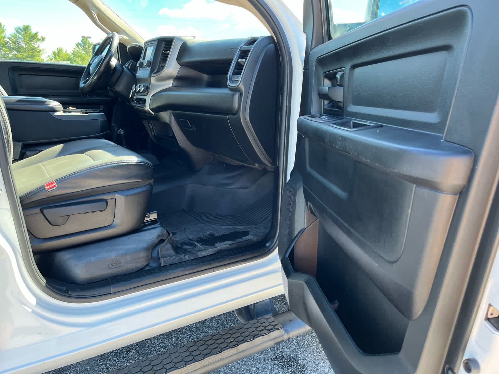 Used 2020 RAM 2500 Tradesman w/ Protection Group AWD/4WD image 30