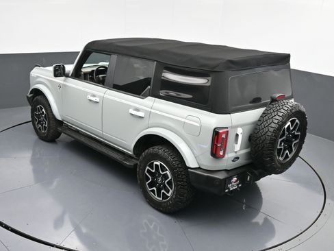 Used 2022 Ford Bronco Outer Banks image 33
