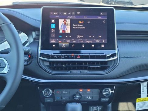 New 2026 Jeep Compass Latitude AWD/4WD image 13