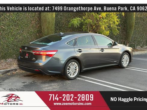 Used 2013 Toyota Avalon Limited w/ Technology Pkg FWD image 7