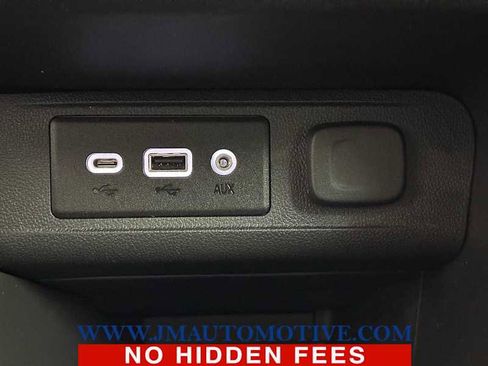 Used 2022 Buick Encore GX Preferred w/ Cold Weather Comfort Package image 32