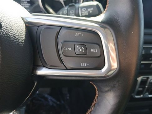 Used 2021 Jeep Wrangler Unlimited Sahara image 20