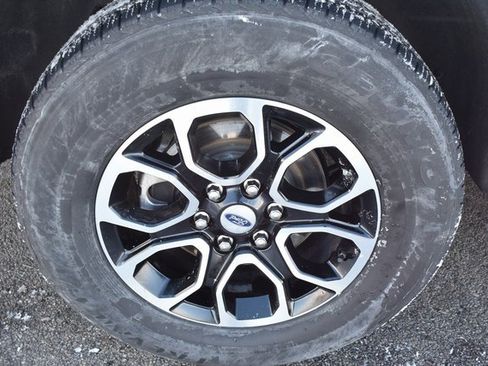 Used 2023 Ford Expedition Max XLT image 56