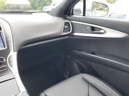 Used 2020 Lincoln Nautilus FWD image 15