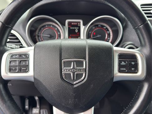 Used 2018 Dodge Journey SE w/ Connectivity Group FWD image 29