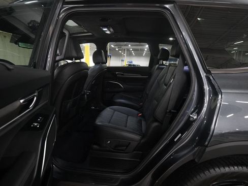 Used 2024 Kia Telluride SX Prestige X-Line AWD/4WD image 9