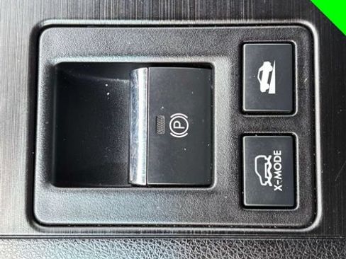 Used 2018 Subaru Outback 3.6R Touring AWD/4WD image 26
