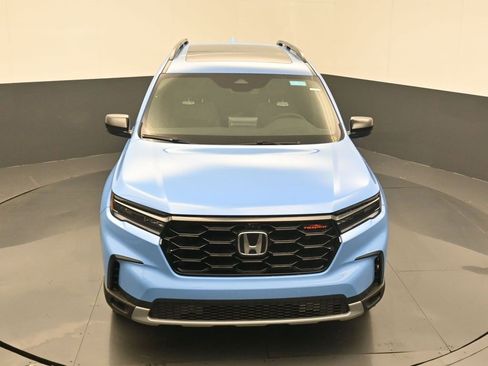 New 2025 Honda Pilot TrailSport image 6