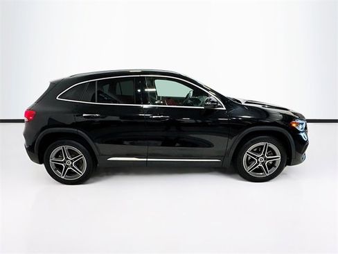 Used 2023 Mercedes-Benz GLA 250 4MATIC image 4