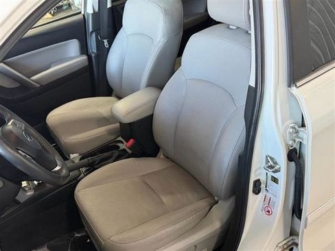 Used 2015 Subaru Forester 2.5i Touring w/ Eyesight & Navigation System AWD/4WD image 7