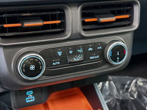 Used 2023 Ford Maverick XLT image 15