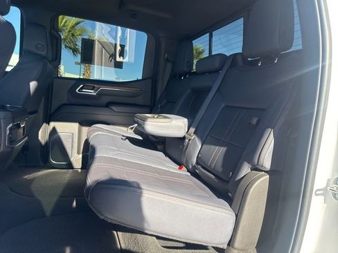 Used 2023 Chevrolet Silverado 1500 High Country w/ Technology Package image 11