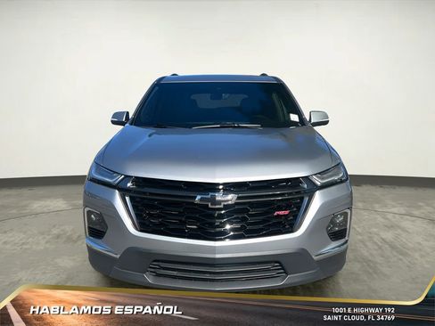 Used 2023 Chevrolet Traverse RS image 9