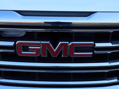 Used 2017 GMC Sierra 1500 SLT w/ SLT Premium Package image 29