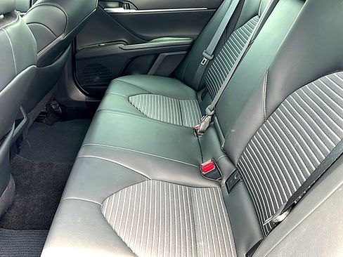 Used 2024 Toyota Camry SE w/ Convenience Package FWD image 18