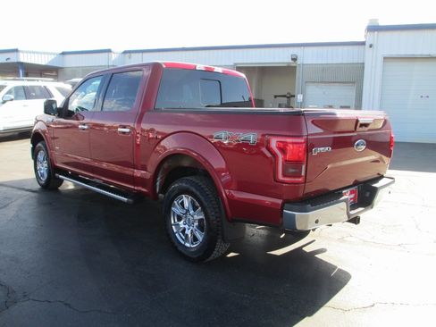 Used 2016 Ford F150 Lariat w/ Equipment Group 501A Mid image 8