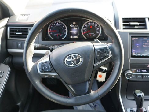 Used 2016 Toyota Camry XSE FWD image 16