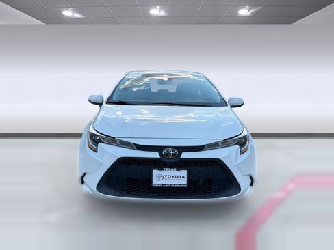 Used 2022 Toyota Corolla LE FWD image 6
