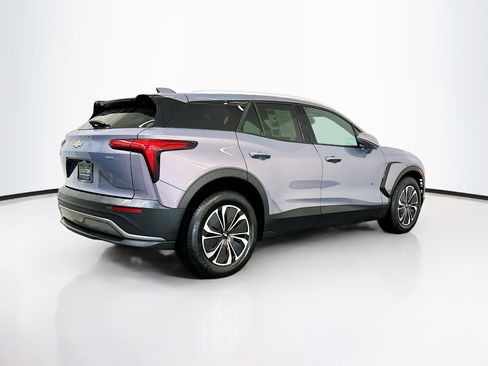 Used 2024 Chevrolet Blazer EV LT AWD/4WD image 9