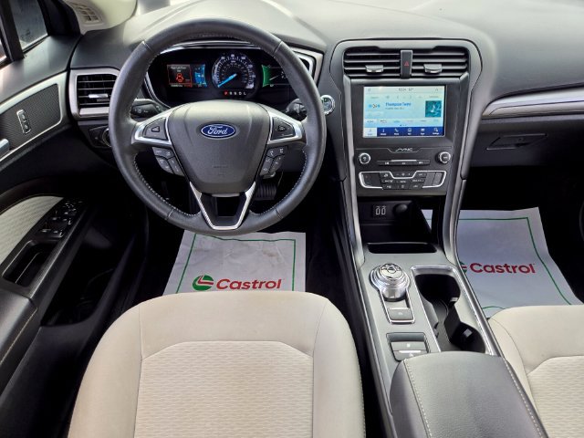 Used 2020 Ford Fusion SE w/ Equipment Group 151A FWD image 13