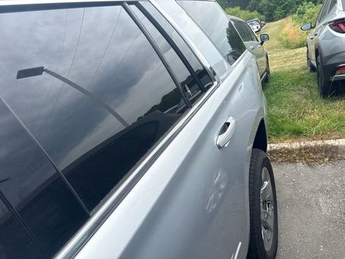 Used 2019 Chevrolet Tahoe Premier AWD/4WD image 5