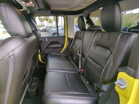 Certified 2022 Jeep Wrangler Unlimited Sahara w/ Cold Weather Group AWD/4WD image 15