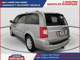Used 2015 Chrysler Town & Country Touring image 5