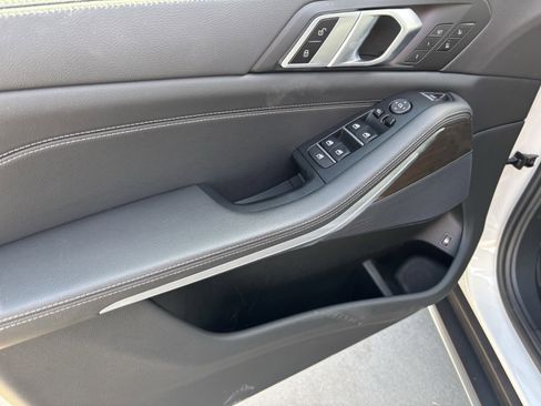 Certified 2022 BMW X5 xDrive45e w/ Luxury Seating Package image 14