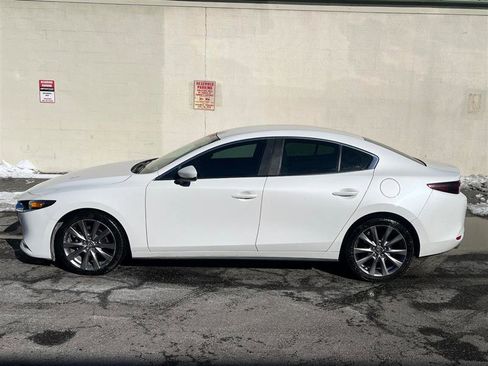 Used 2019 MAZDA MAZDA3 w/Select Pkg image 3