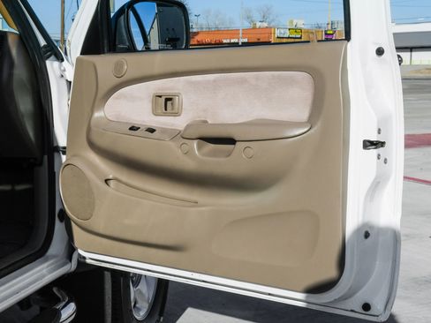 Used 2004 Toyota Tacoma PreRunner RWD image 35