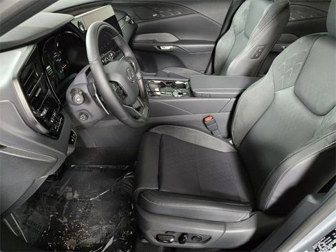 Used 2026 Lexus RX 450h AWD image 13